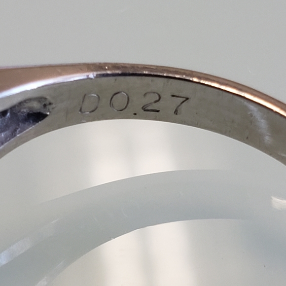 $4,995 Platinum Emerald & Diamong Heirloom Ring - Picture 14 of 16